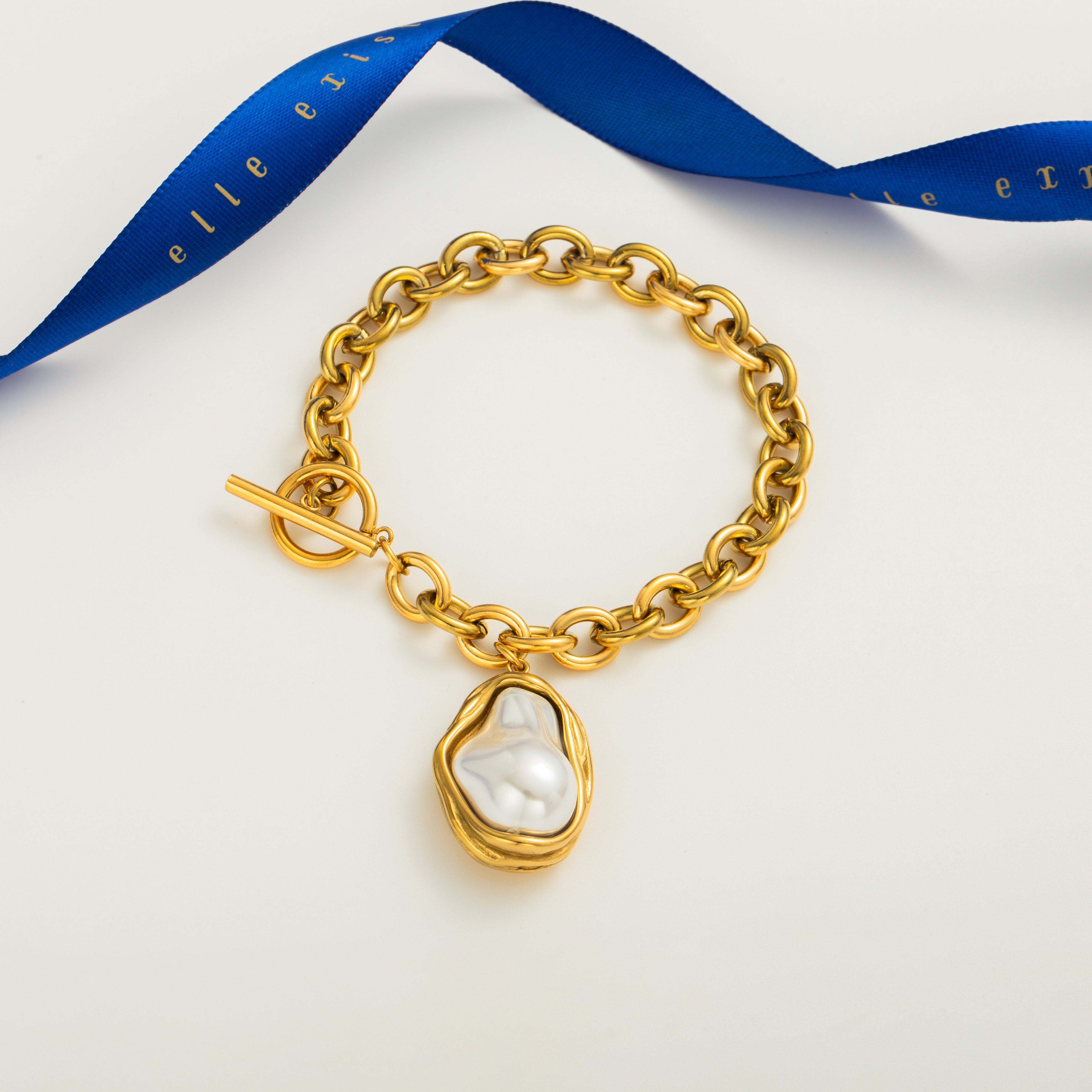 Oceana Charm